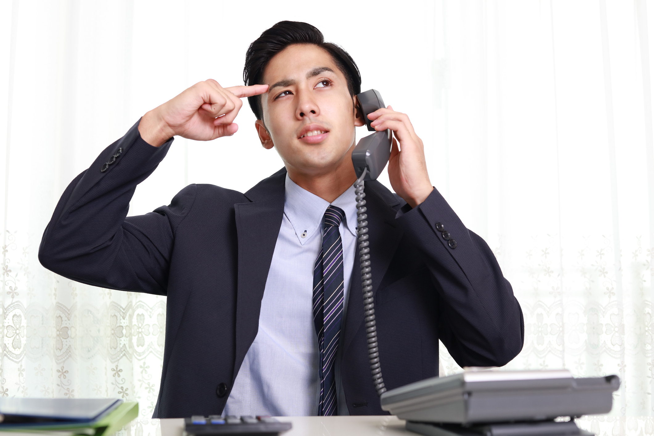 電話対応が増えれば増えるほど、集中力が途切れてしまったり、残業が増えてしまったり、約束の期限やアポイント遅れてしまったり…ということにもなりかねません。