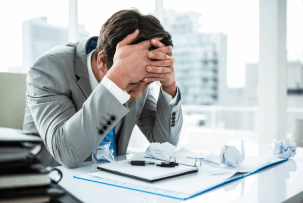 電話に出ない社員。どう対策する？